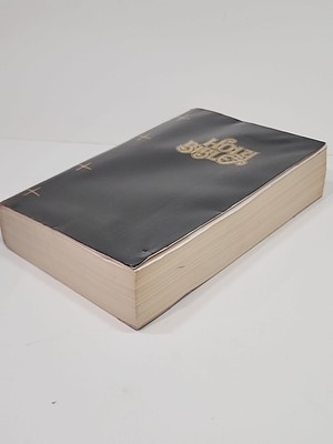Holy Bible~ New American Bible Giant Print-Catholic 1976 Leather Bound Black-image