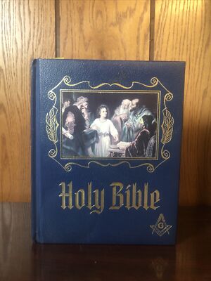 Vintage Masonic Bible Master Reference Edition by Heirloom Bible Publishers 1971-image
