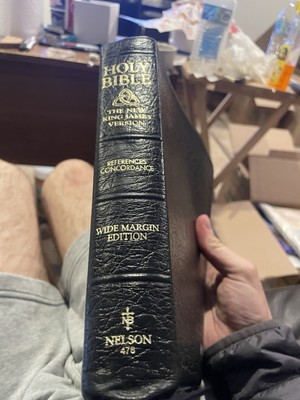 RARE Nelson 476 NKJV Wide Margin Reference Bible Genuine Leather-image