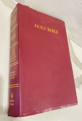 Holy Bible NKJV Giant print Center column Reference edition 1994-image