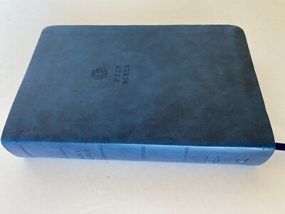 Personal Size Giant Print Reference Bible KJV Thomas Nelson Blue Leathersoft-image