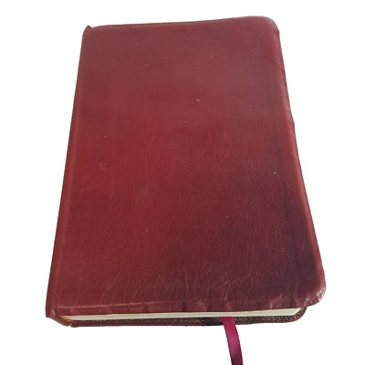 Holy Bible New King James Version Giant Print Reference Red Letter Edition-image
