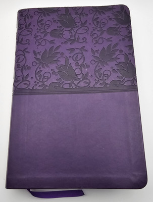 NKJV Large Print Compact Reference Bible Holman Publishers Purple Leather Touch-image