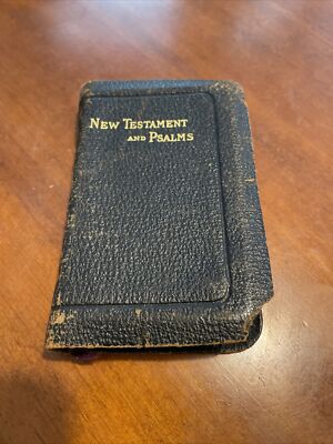 New Testament and Psalms, With the words of christ printed in red, Pocket size-image