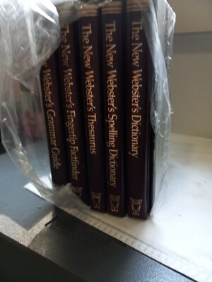 The New Webster's Deluxe Desk Reference Library. 5 Books Total Preowned-image