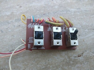 Fisher CR-4025 Stereo Cassette Deck Used parts. PCB Switch block-image