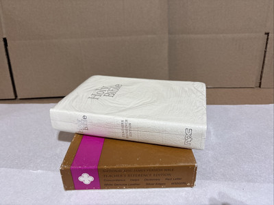 New National King James Bible Teachers Reference White Leather Silver Edge-image