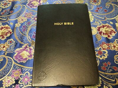 CSB Christian Standard Bible Holman UltraThin faux black LeatherTouch Perfect-image