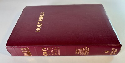 Holy Bible NKJV Giant Print Center-Column Reference Edition Burgundy Leather-image