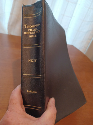 Thompson Chain Reference Study Bible NKJV Black Leather Red Letter Kirkbride-image