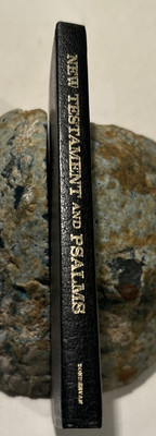 Vintage Christian Worker's New Testament Bible and Psalms Pocket Size C. 1959/76-image