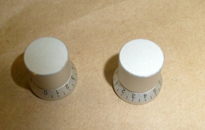 Fisher DD - 280 Stereo Cassette Deck Parts - 2  FRONT KNOB KNOBS-image