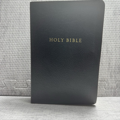 Holy Bible KJV Hand Size Giant Print Reference Edition Bonded Faux Leather 1998-image
