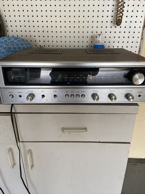 FISHER 143.92522700 AM FM STEREO RECEIVER POWERS ON GOOD SHAPE-image