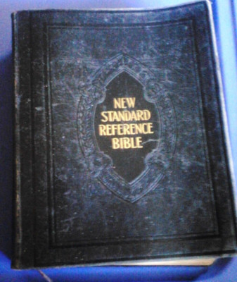 Vintage 1936 Blue Ribbon New Standard Reference Bible-Hertel Giant Coffee Table-image