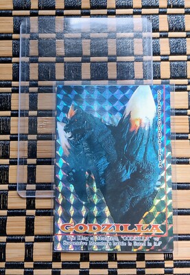 Godzilla 1995 Space Godzilla Foil / Prism Card #81. JPP/Amada-image