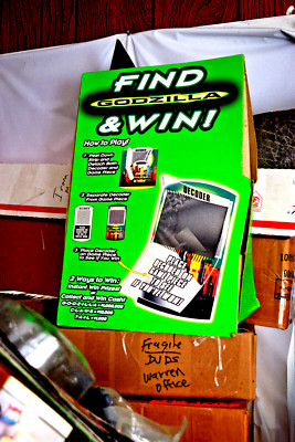 TACO BELL GODZILLA  1998 motorized store counter GAME DECODER 1998-image