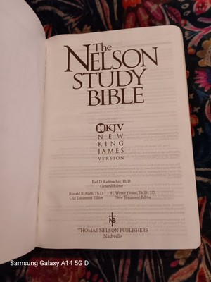 Nelson Study Bible NKJV-image