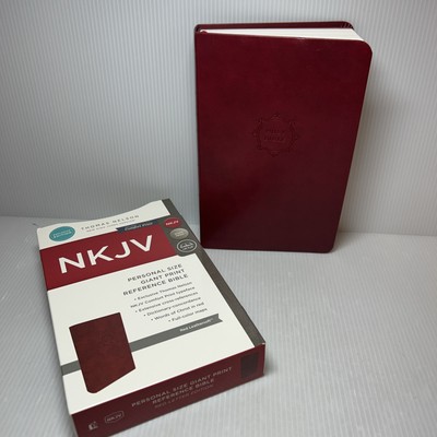 NKJV Personal Size GIANT PRINT Reference BIBLE, Nelson Red LeatherSoft, Lay Flat-image
