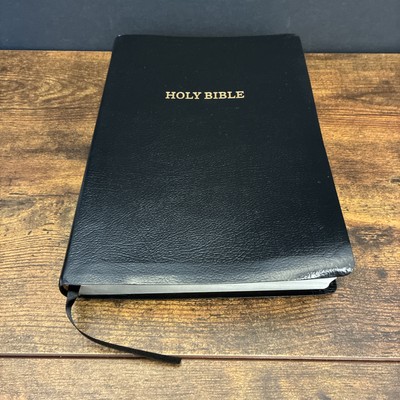 KJV, Reference Bible, Center-Column Giant Print, Leather-Look, Black, Red Letter-image