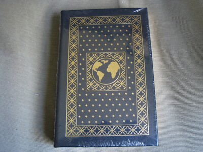 Dr. HENRY KISSINGER SIGNED - LEADERSHIP EASTON PRESS LEATHER FIRST EDITION NOBEL-image