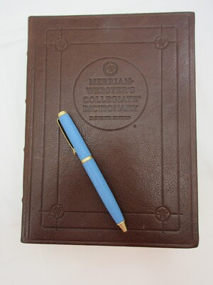 Merriam-Webster's Collegiate Dictionary 11th Edition Leather Hardcover BROWN-image