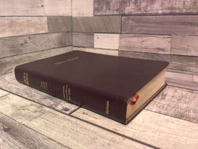 King James Version Crown Reference Bible, Burgundy Bonded Leather Personal Size -image