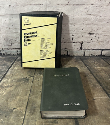 HOLY BIBLE - Riverside Reference Bible, Vintage Black Leather NKJ Version-image