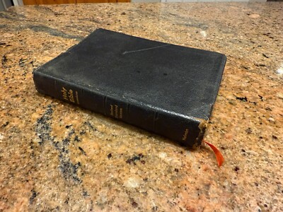 AJ Holman HOLY BIBLE RSV Concordance Persian Grain Leather Verse Reference 1962-image