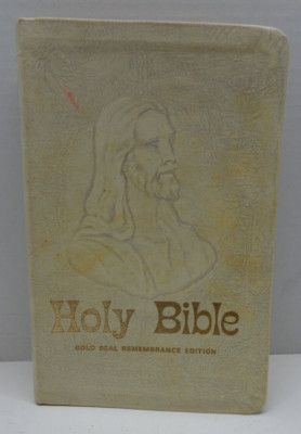 Holy Bible, KJV, Gold Seal Remembrance Edition White Leather, box Royal Publishi-image