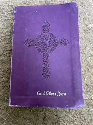 Holman Christian Standard Bible - 2009 6.25 X 4.25 X 1  Small GOOD-image