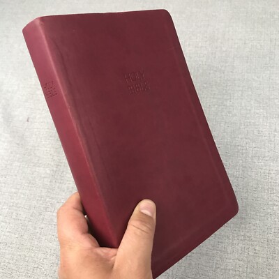 Personal Size Giant Print Reference Bible KJV Thomas Nelson Burgundy Leathersoft-image