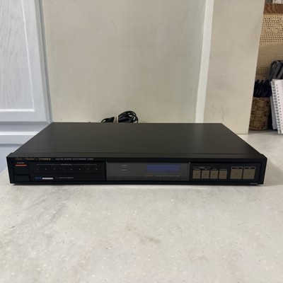 VTG Fisher FM-275 AM/FM Stereo Synthesizer Tuner – VGC, Cables Included-image