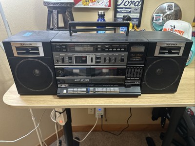 Fisher boombox-image