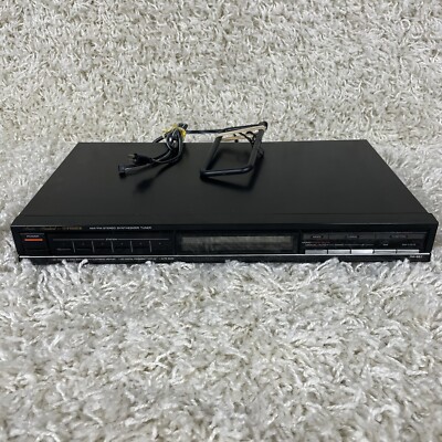 Vintage Fisher Studio Standard FM-857 AM/FM Stereo Synthesizer Tuner-image