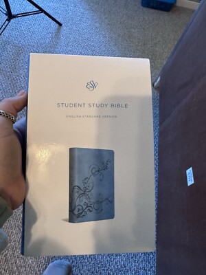 ESV Student Bible -image