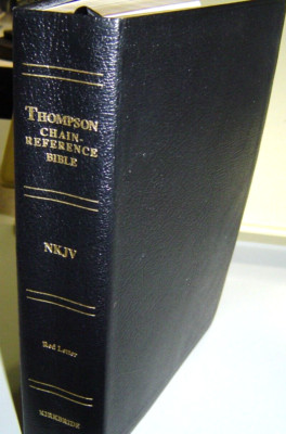 THOMPSON CHAIN REFERENCE BIBLE Kirkbride KJV Faux Leather 8th print 2008-image