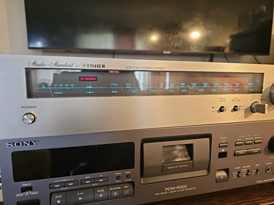 fisher am fm stereo tuner-image