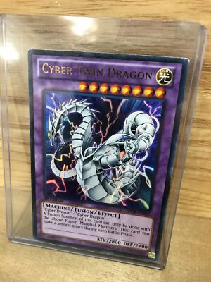 Cyber Twin Dragon(SDCR-EN037)1st Edition Yugioh Card-image