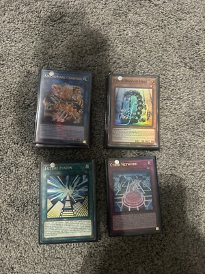 Yugioh Cyber Dragon Deck 77 near mint cards with sleeves and a deck box + Bonus!-image