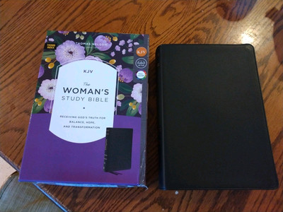 KJV The Woman's Study Bible Genuine Bk Leather Red Letter Indexed retail~$174.99-image