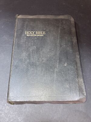 Holy Bible Red Letter Leather Bound-image
