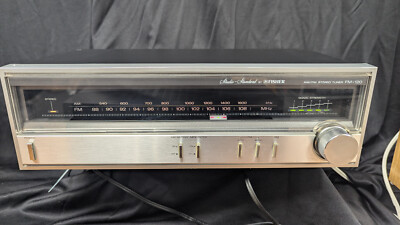 Vintage Fisher FM-120 Studio Standard AM/FM Stereo Tuner See Video-image