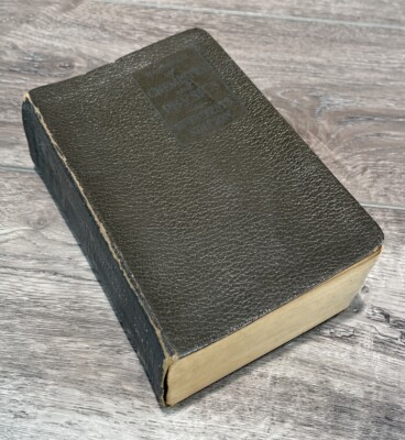 Vintage Ready Reference Handbook of Chemistry & Physics 1932 17th Edition-image