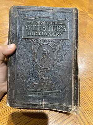 THE WEBSTER'S GEOGRAPHICAL DICTIONARY REVISED 1934 ED. LEATHER RARE BOOK-image