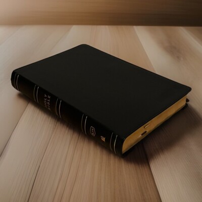KJV Holy Bible with 73,000 Center-Column Cross References, Leather BLK (Indexed)-image