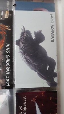 godzilla daikaiju hyakka cocoa chocolate cigarettes card japan 148-image