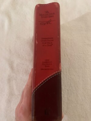 MacArthur Study Bible New American Edition 2006 Imitation Leather Thomas Nelson-image
