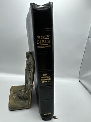 Oxford Holy Bible New Scofield Reference Edition Concordance 1967 Vintage Book-image