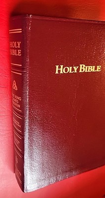 Holy Bible: New King James Version/Reference Concordance Red Letter Leather Gold-image